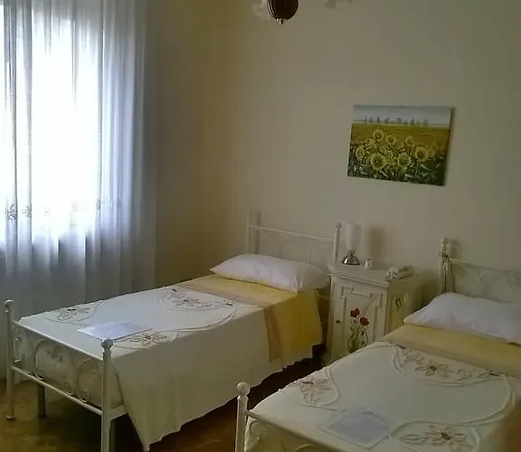 Nocleg ze śniadaniem Adriano 3*